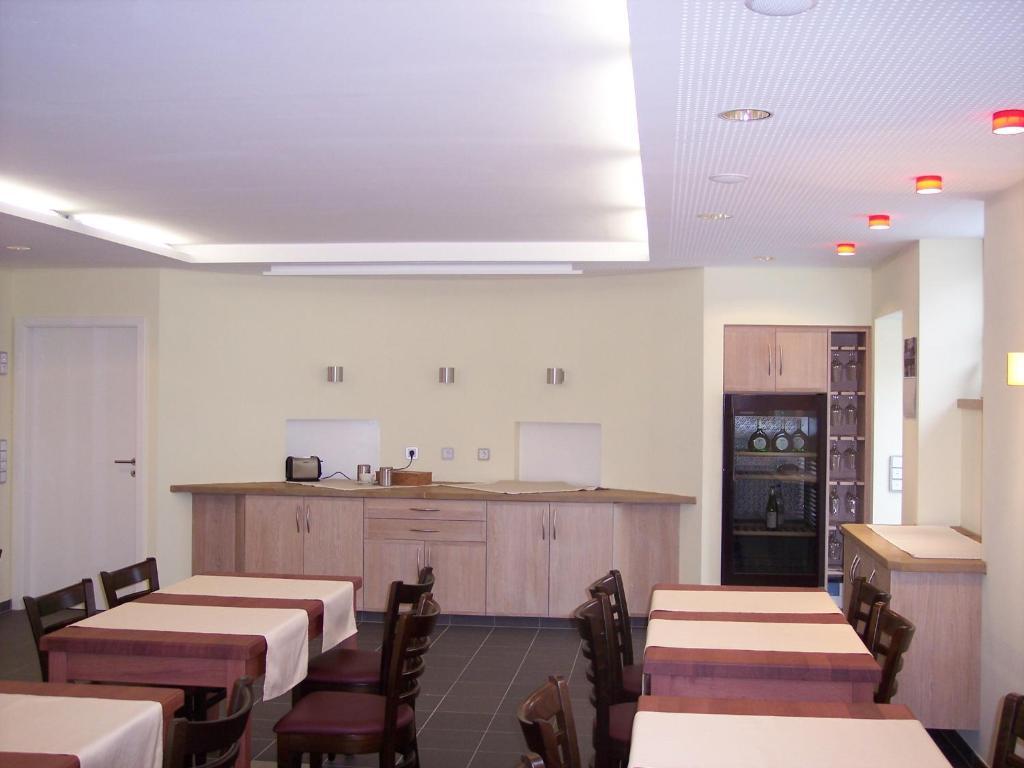 Rothweinhotel Wiesenbronn Экстерьер фото
